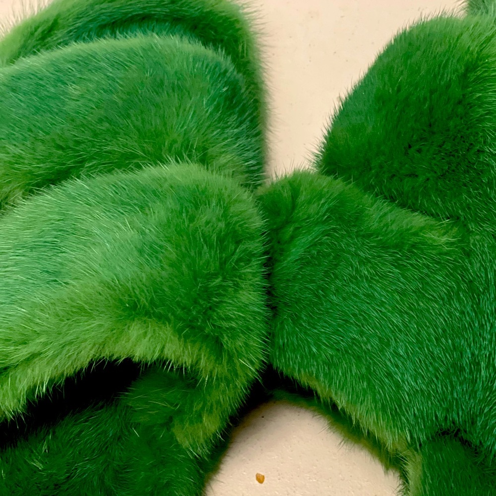 Natural Real Mink. Green.  Fur Slippers.Sandals.